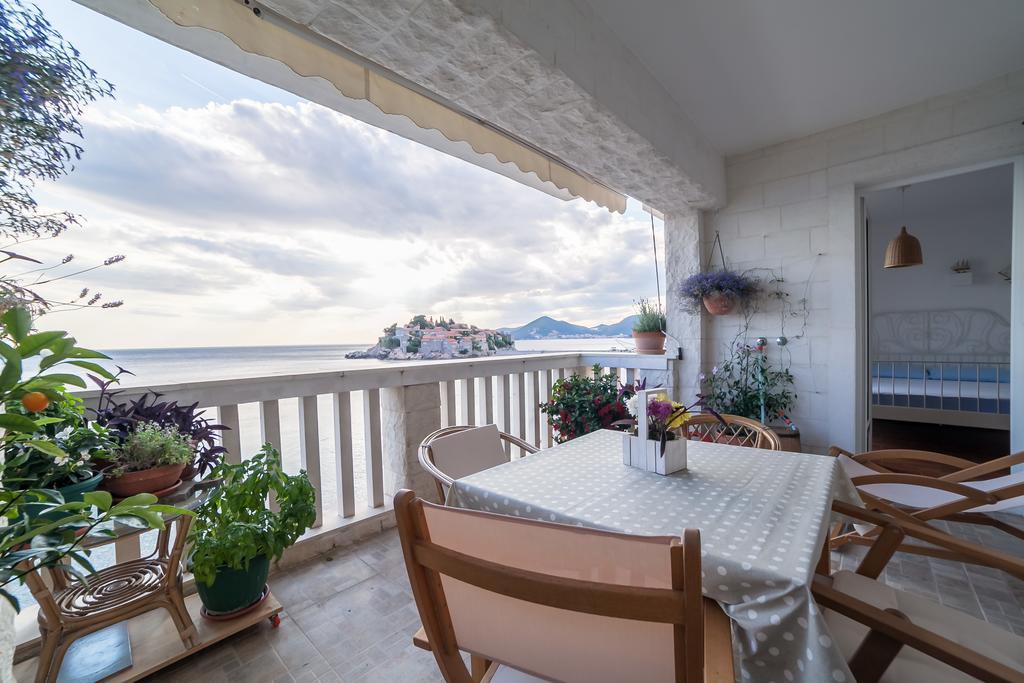 Beachfront First Line View سفيتي ستيفان المظهر الخارجي الصورة